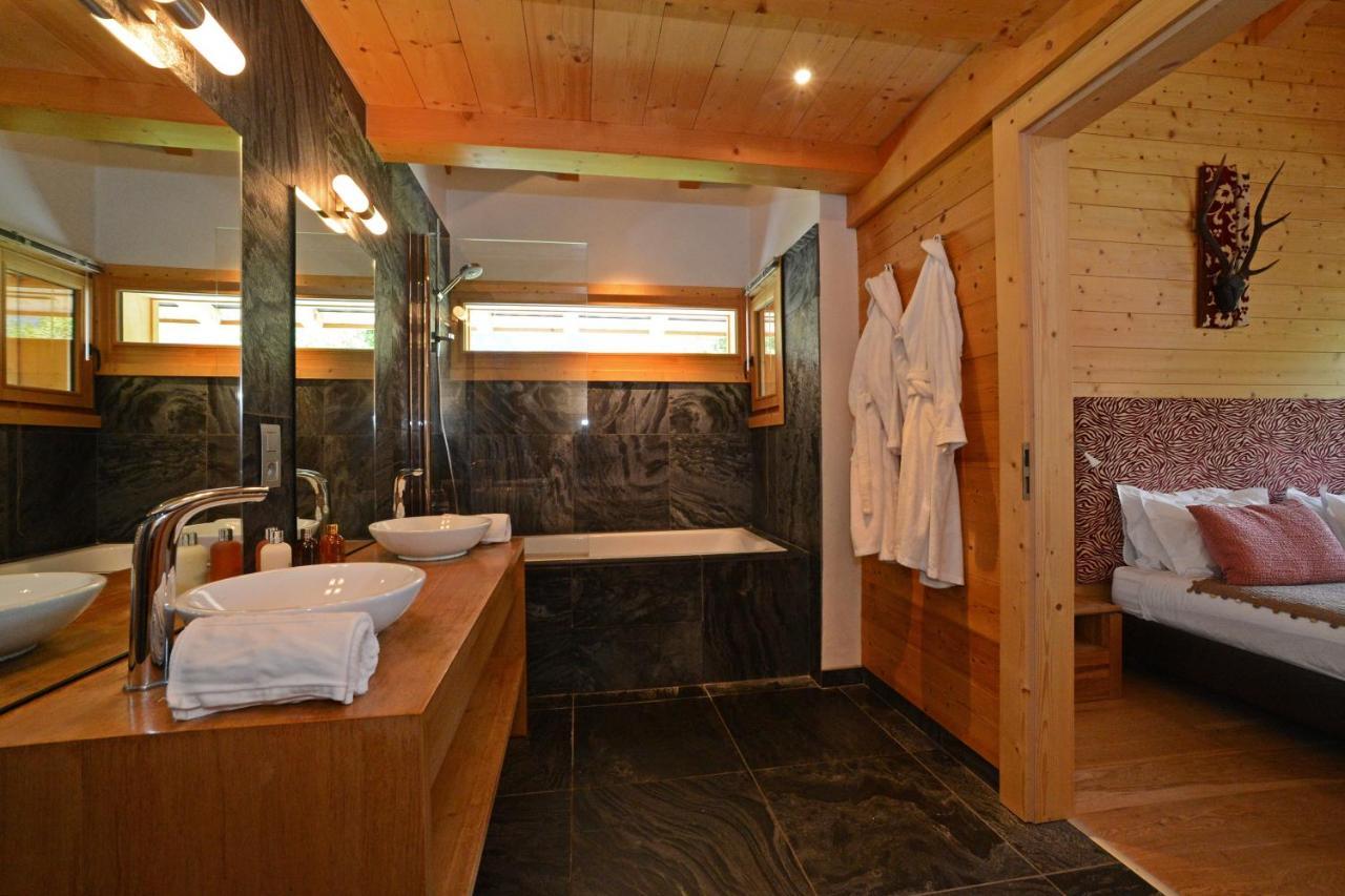 Chalet Isabelle Mountain lodge 5 star 5 bedroom en suite sauna jacuzzi Chamonix Buitenkant foto