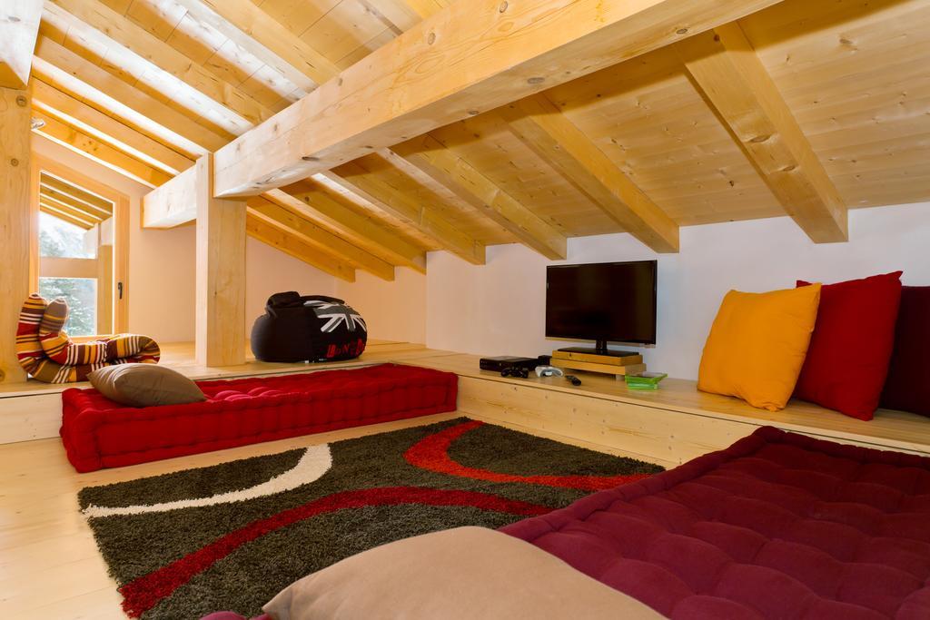 Chalet Isabelle Mountain lodge 5 star 5 bedroom en suite sauna jacuzzi Chamonix Kamer foto